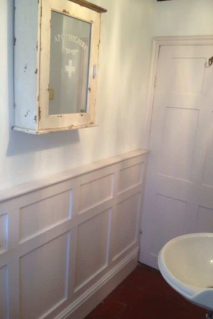 2.3m Wide Kit – Wider Edwardian Style Wall Panelling – 5x 450mm Wide by 1130mm High - WITH BACKBOARDS
