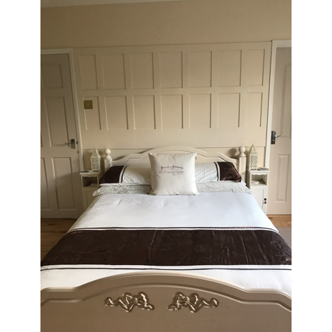2.3m Wide Kit – Elizabethan Style Wall Panelling – 7x 1130mm High x 320mm Wide – WITH BACKBOARDS